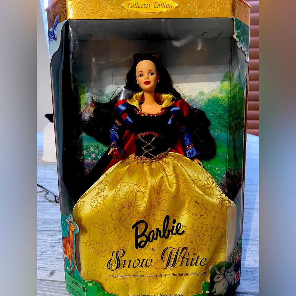 Barbie as Snow White